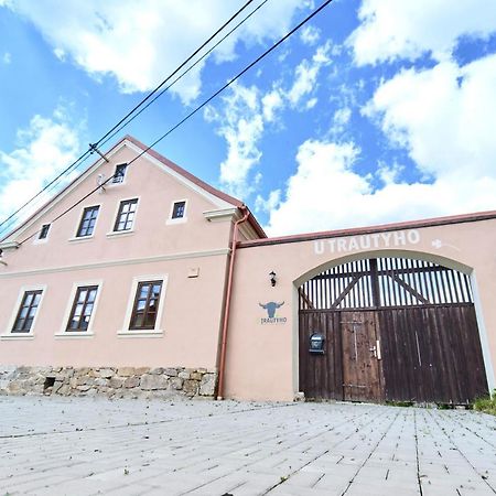 Отель U Trautyho Zadni Chodov Экстерьер фото